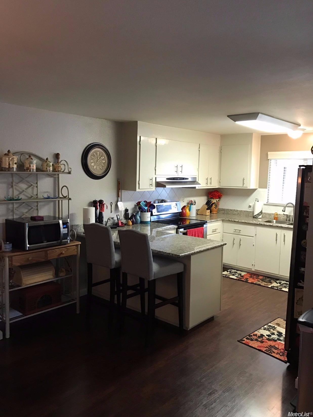 1924 Debonaire Dr, Modesto, CA 95350 photo 17