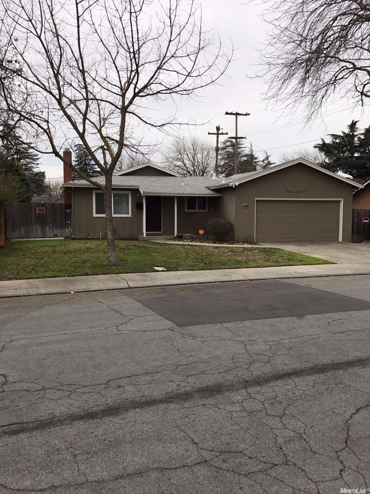 1924 Debonaire Dr, Modesto, CA 95350 photo 7