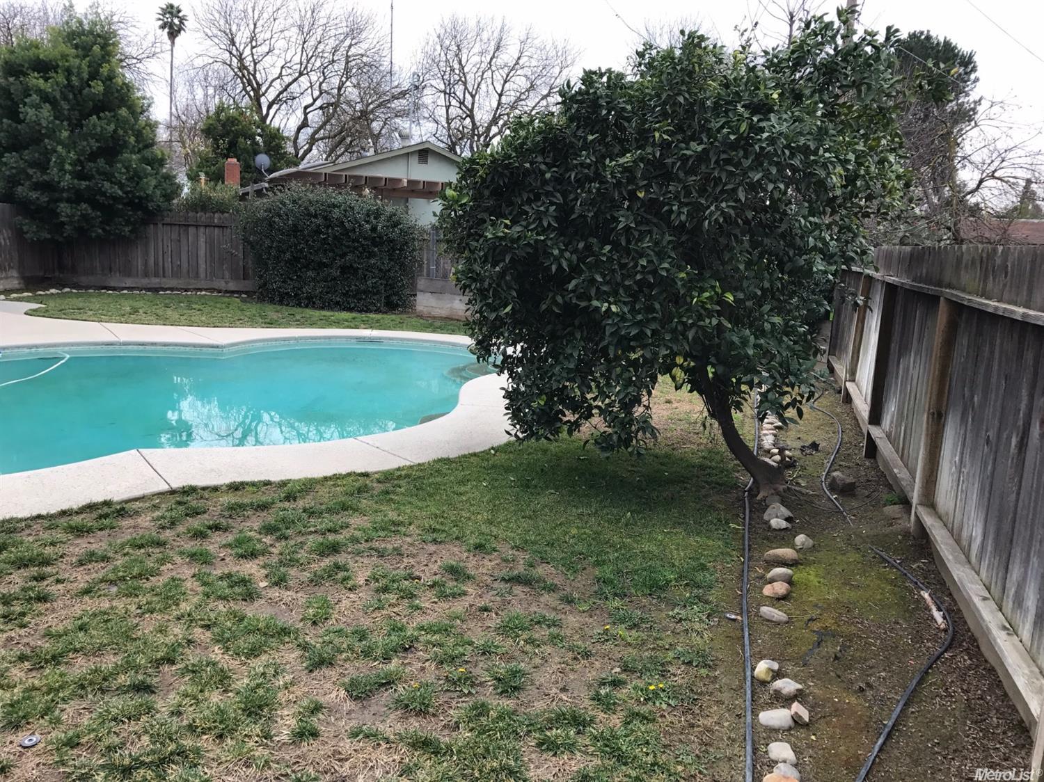 1924 Debonaire Dr, Modesto, CA 95350 photo 23
