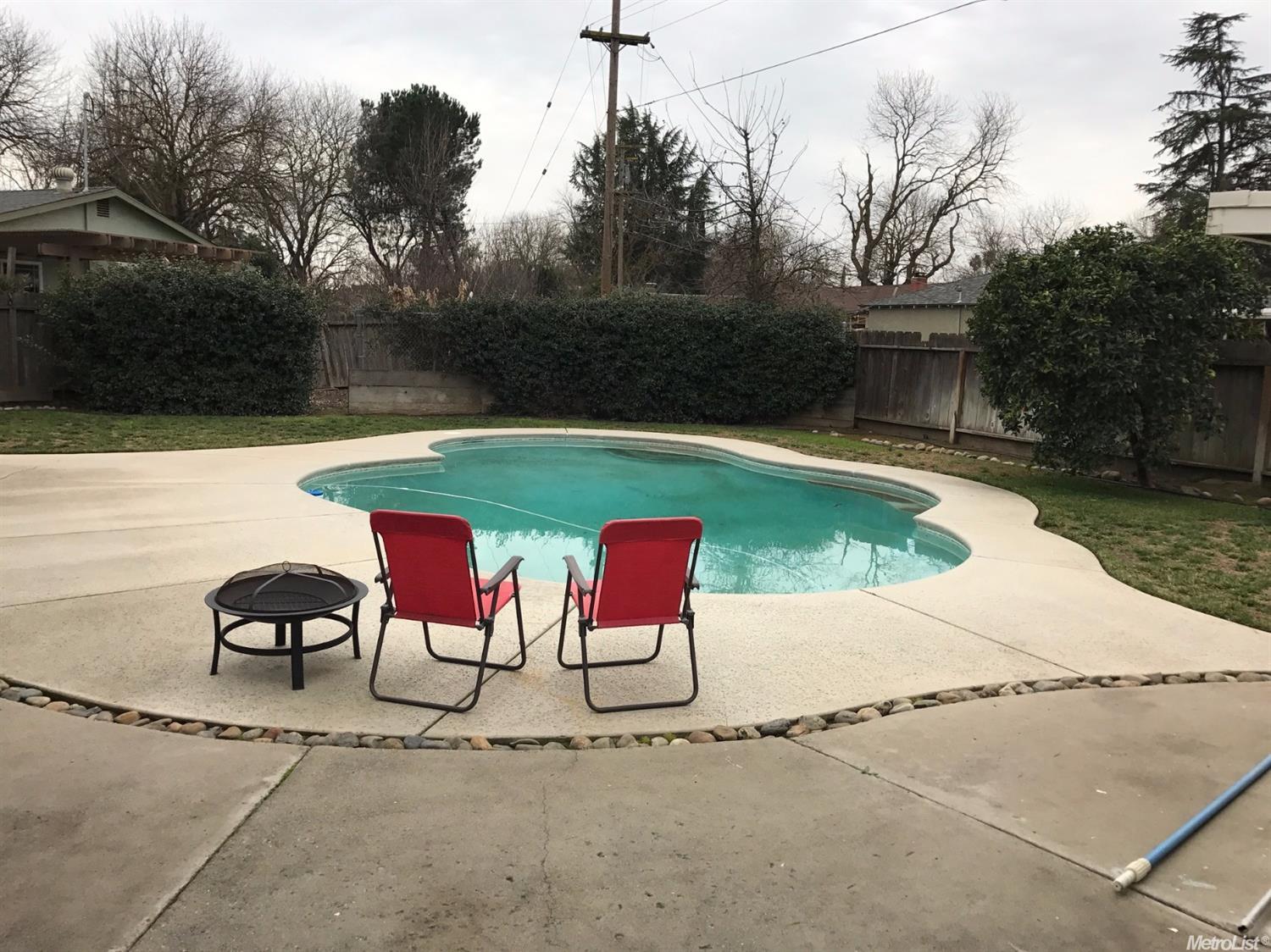 1924 Debonaire Dr, Modesto, CA 95350 photo 3