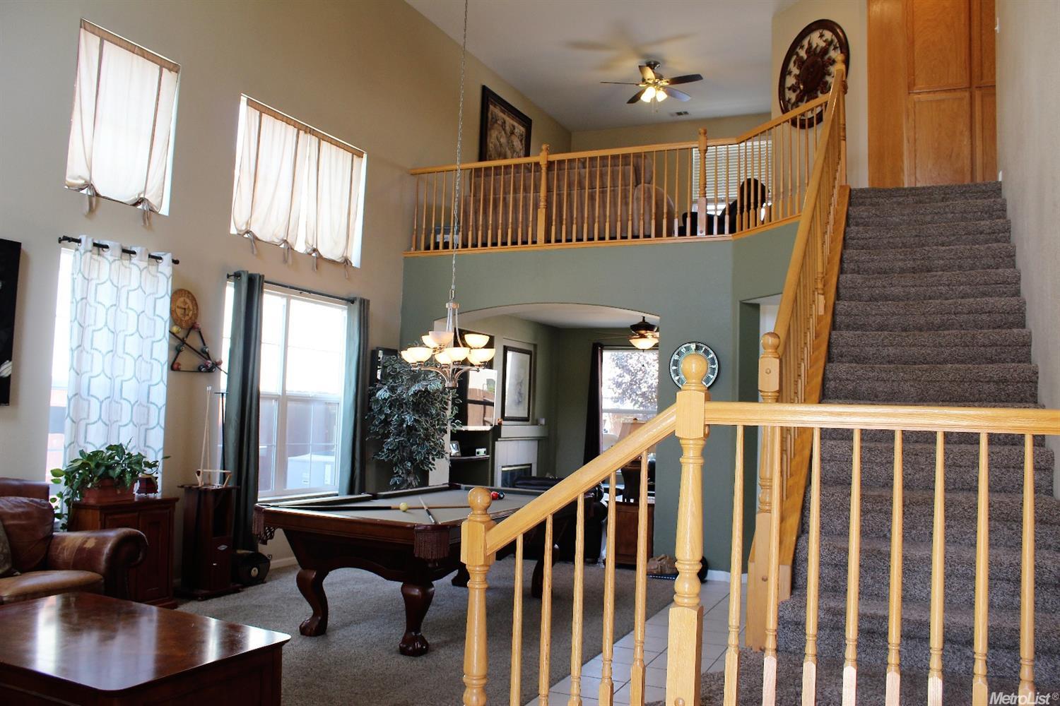 1713 Savory Dr, Manteca, CA 95337 photo 2