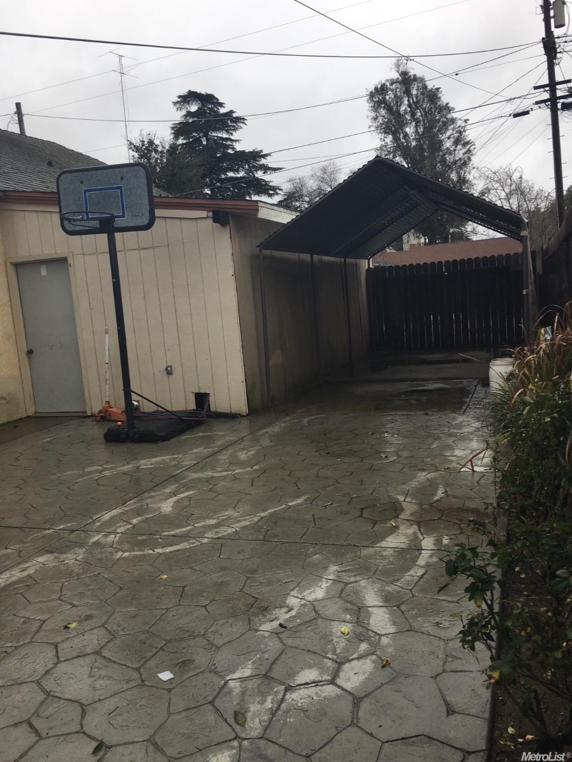 1211 Beverly Dr, Modesto, CA 95351 photo 6