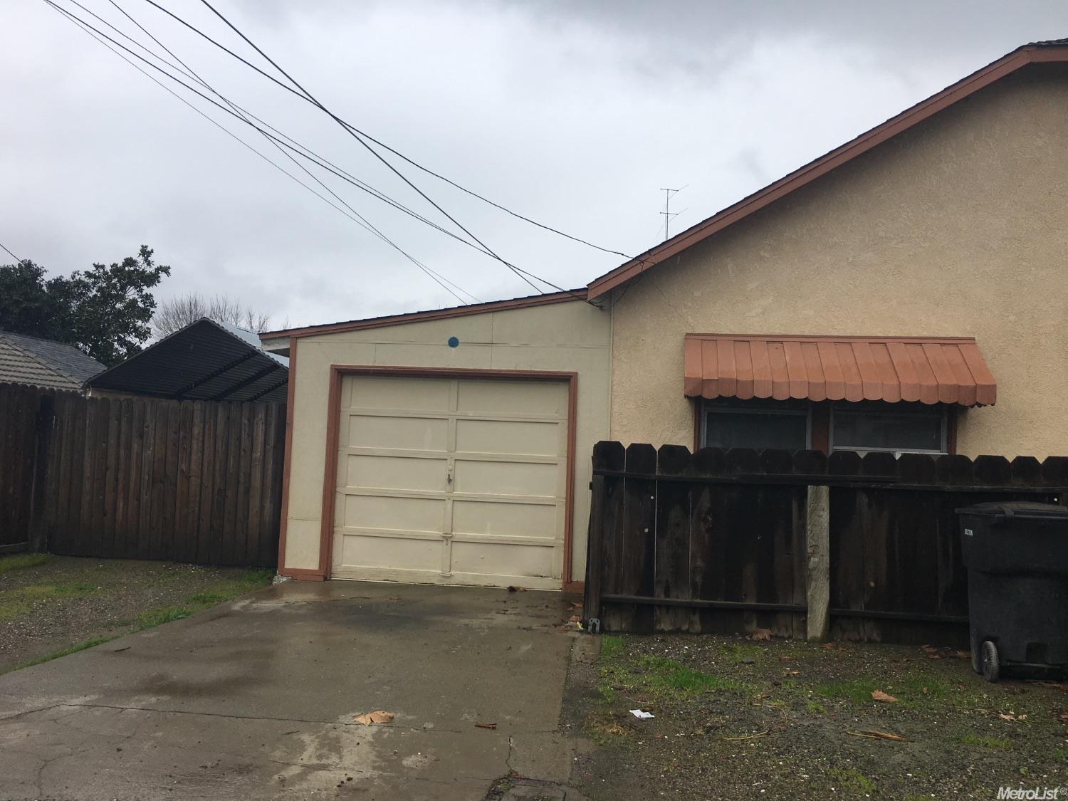 1211 Beverly Dr, Modesto, CA 95351 photo 2
