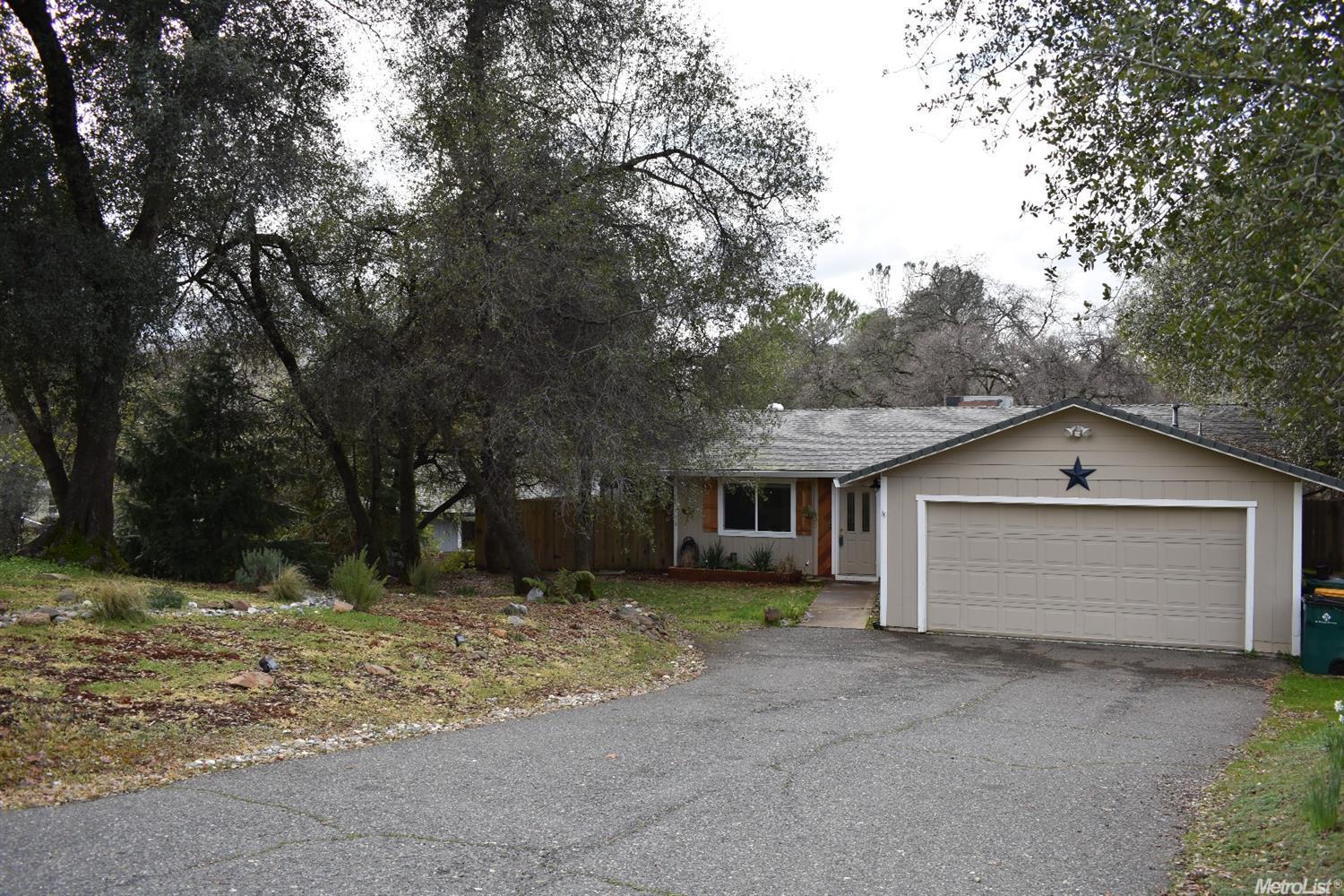 4037 Clear Ct, Placerville, CA 95667 photo 2