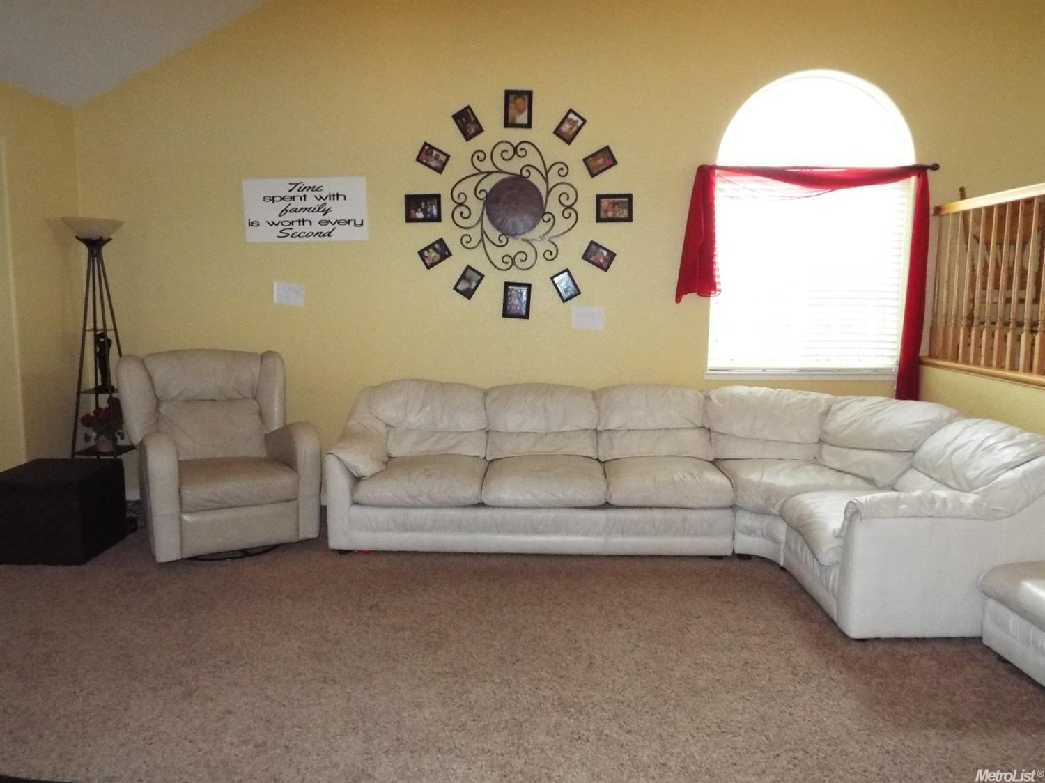 1704 Via Milano, Gustine, CA 95322 photo 3