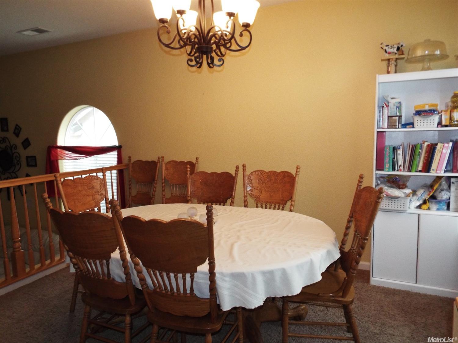 1704 Via Milano, Gustine, CA 95322 photo 10