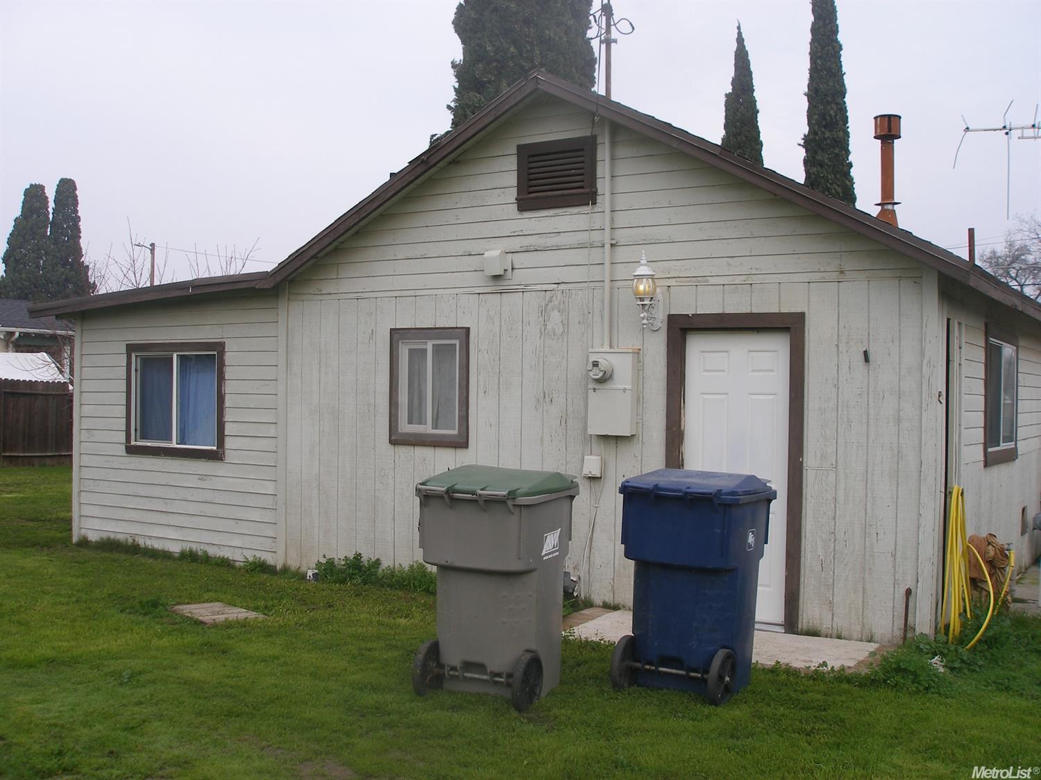 1725 Merced St, Dos Palos, CA 93620 photo 3