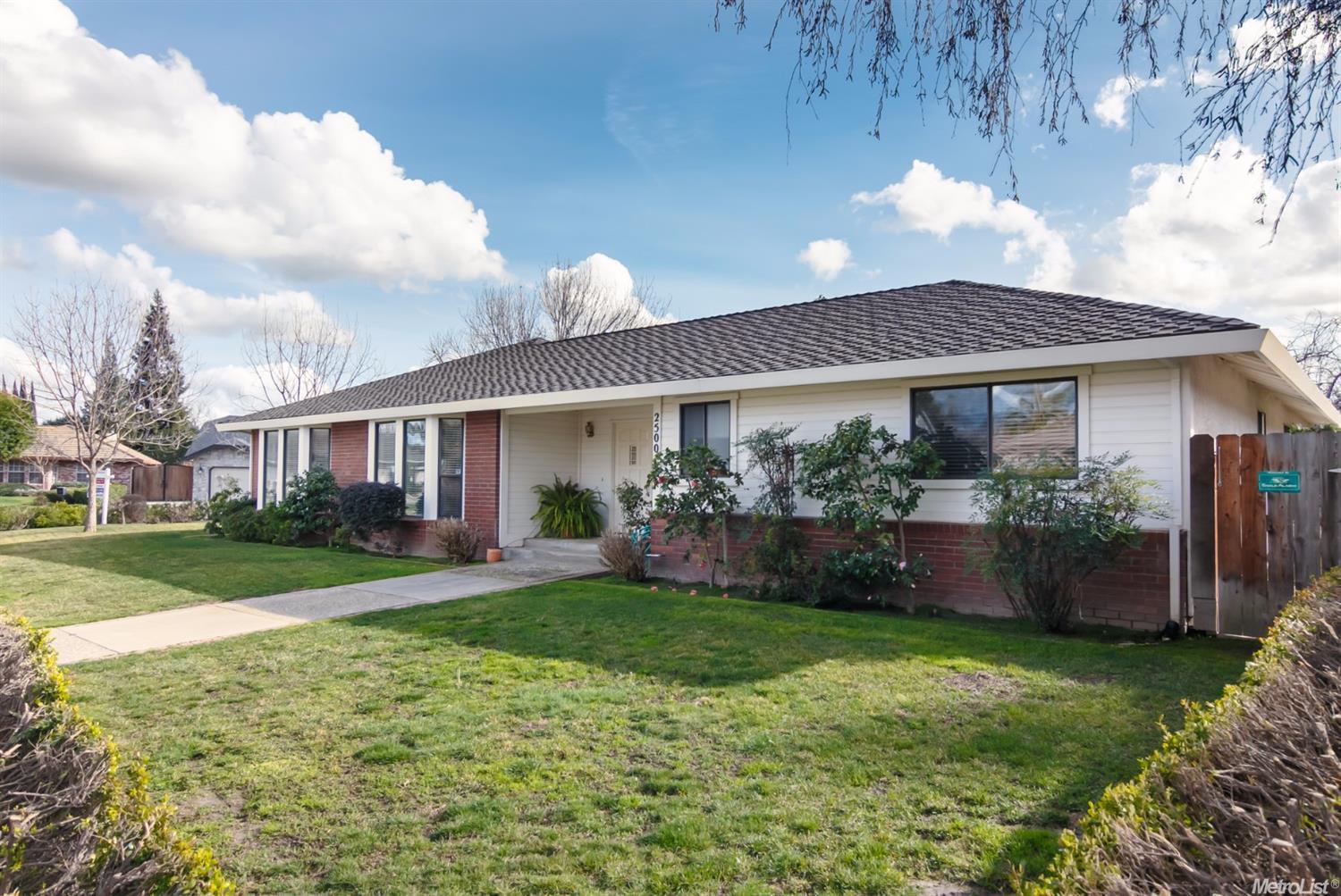 2500 Pinot Ln, Modesto, CA 95356 photo 1