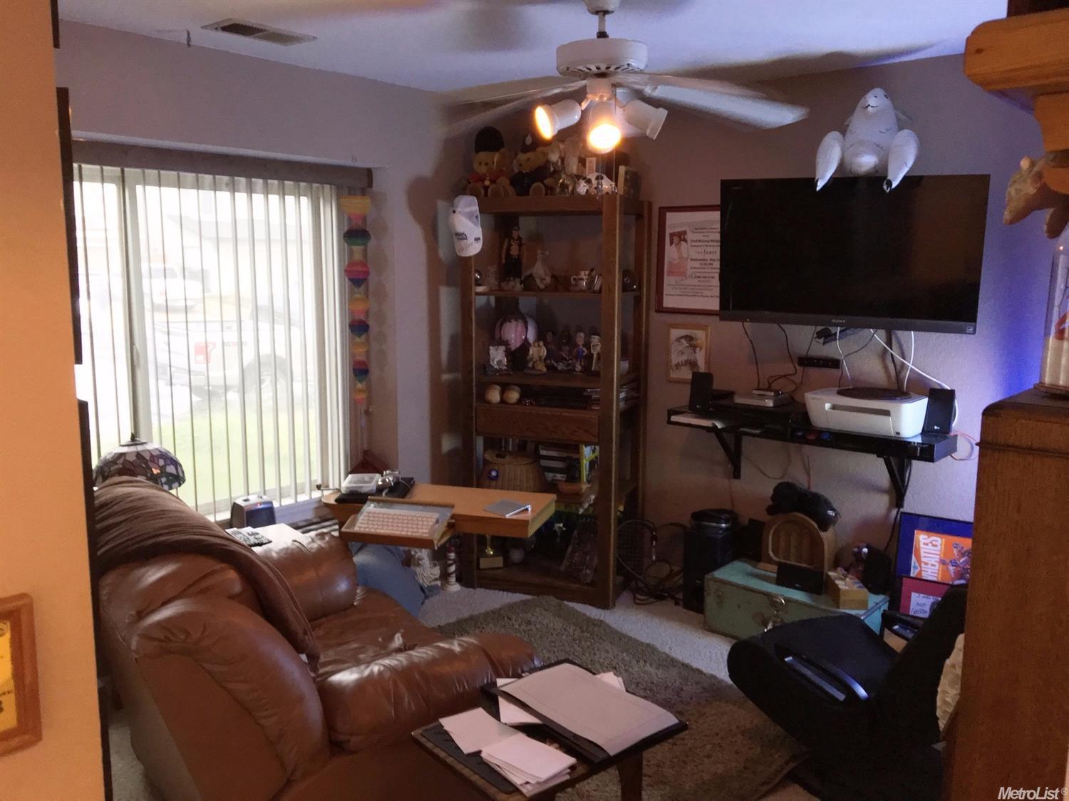 2056 Winton Ave, Modesto, CA 95350 photo 9