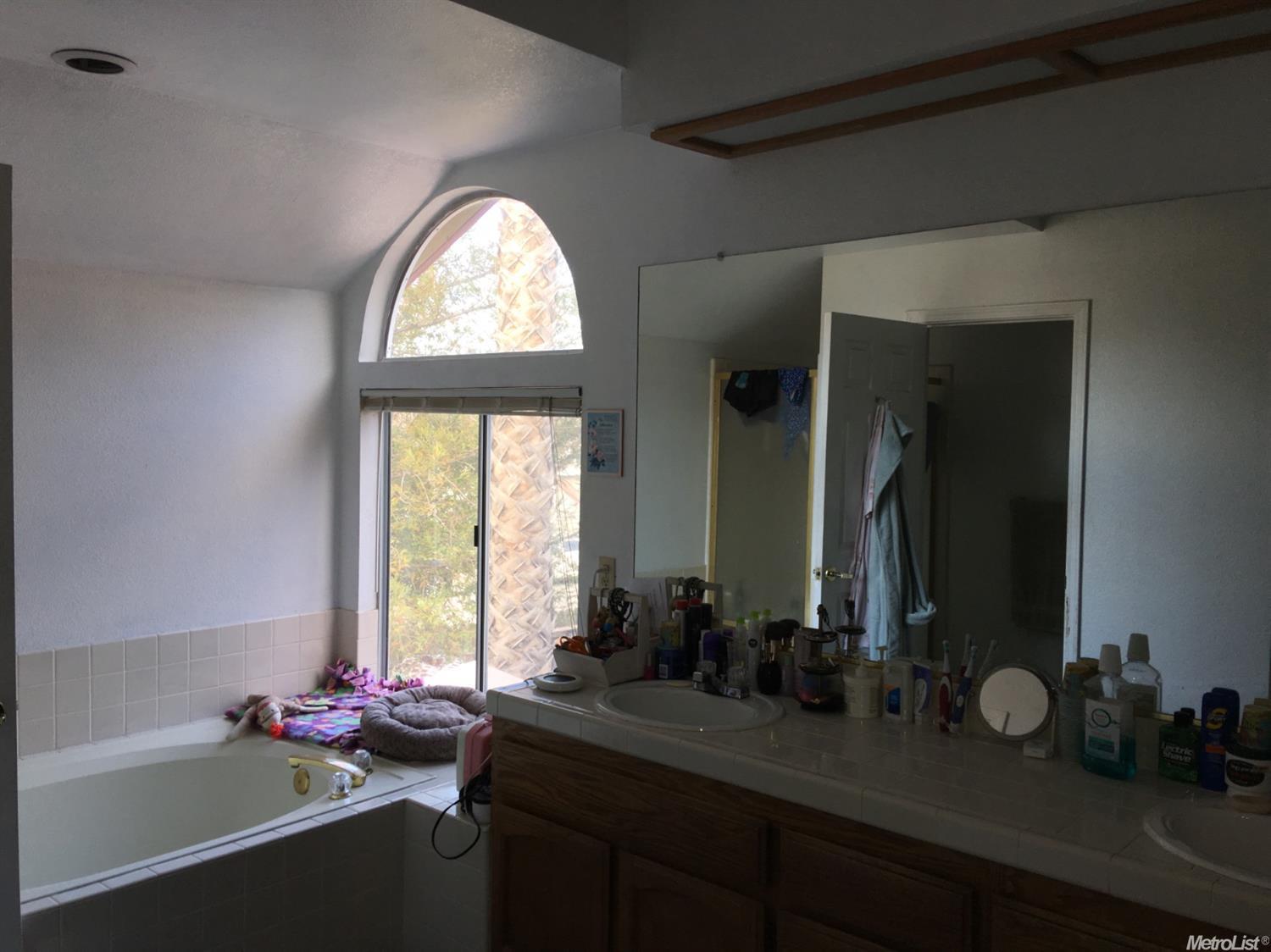 20 S Hickory Ave, Tracy, CA 95376 photo 9