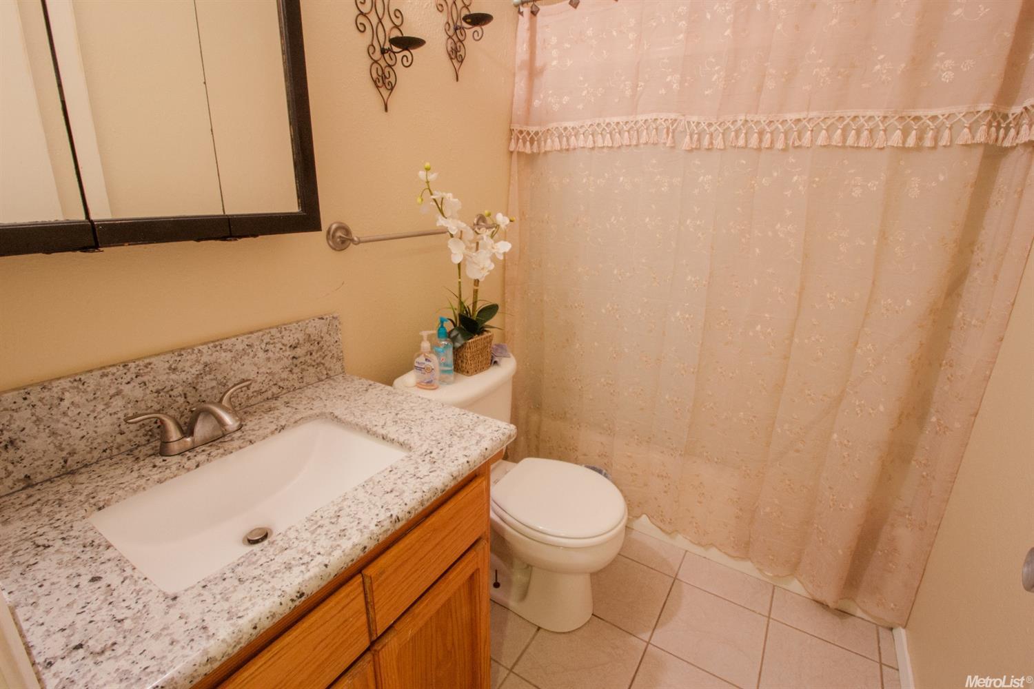 3301 Uranus Dr, Ceres, CA 95307 photo 11