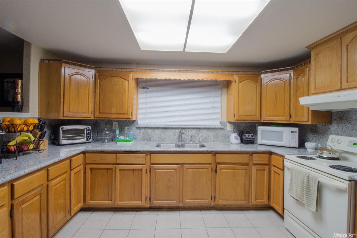 3301 Uranus Dr, Ceres, CA 95307 photo 3