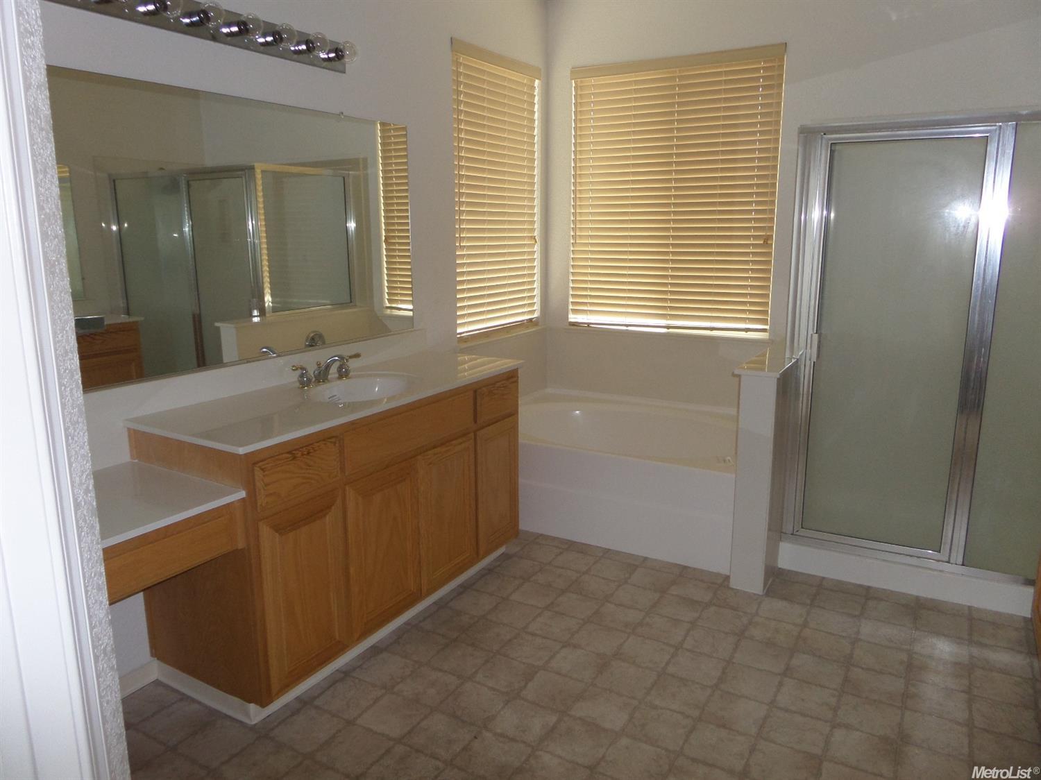720 Vasconcellos Ave, Manteca, CA 95336 photo 21