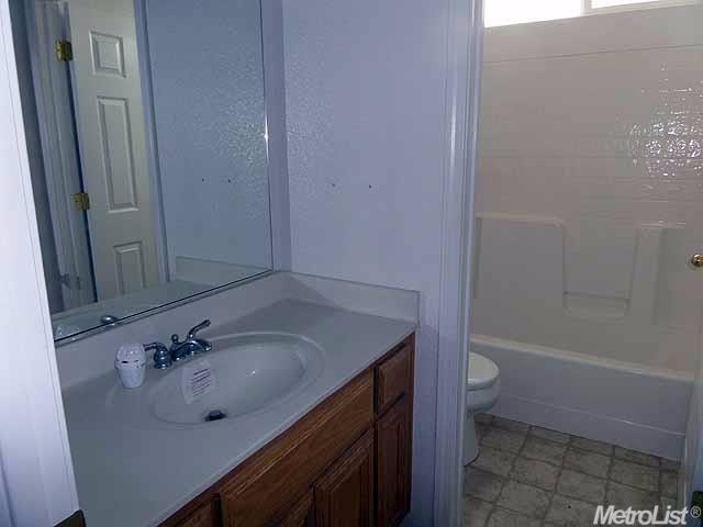 720 Vasconcellos Ave, Manteca, CA 95336 photo 18
