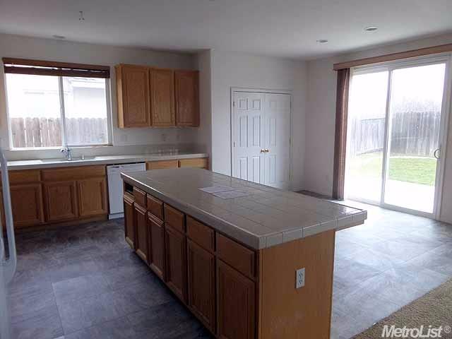 720 Vasconcellos Ave, Manteca, CA 95336 photo 5