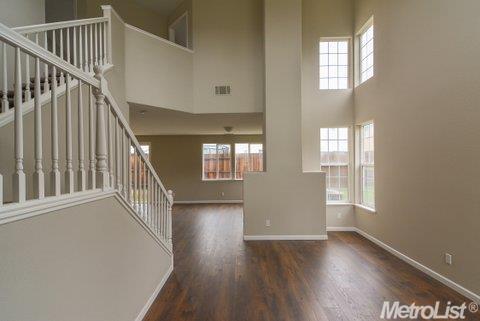 1859 Vaduz Ct, Manteca, CA 95337 photo 2