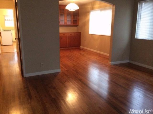 111 S Washington Ave, Manteca, CA 95336 photo 3