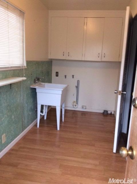 111 S Washington Ave, Manteca, CA 95336 photo 6