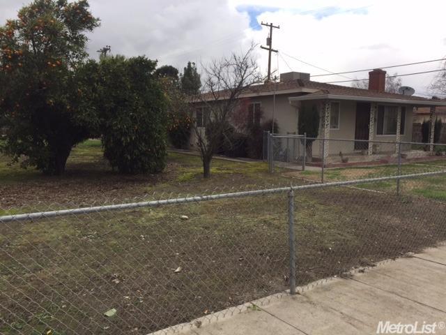 111 S Washington Ave, Manteca, CA 95336 photo 2