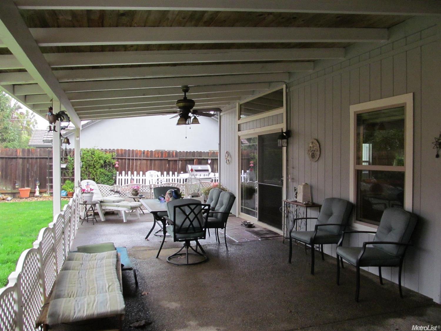360 Emerald Oak Dr, Galt, CA 95632 photo 11