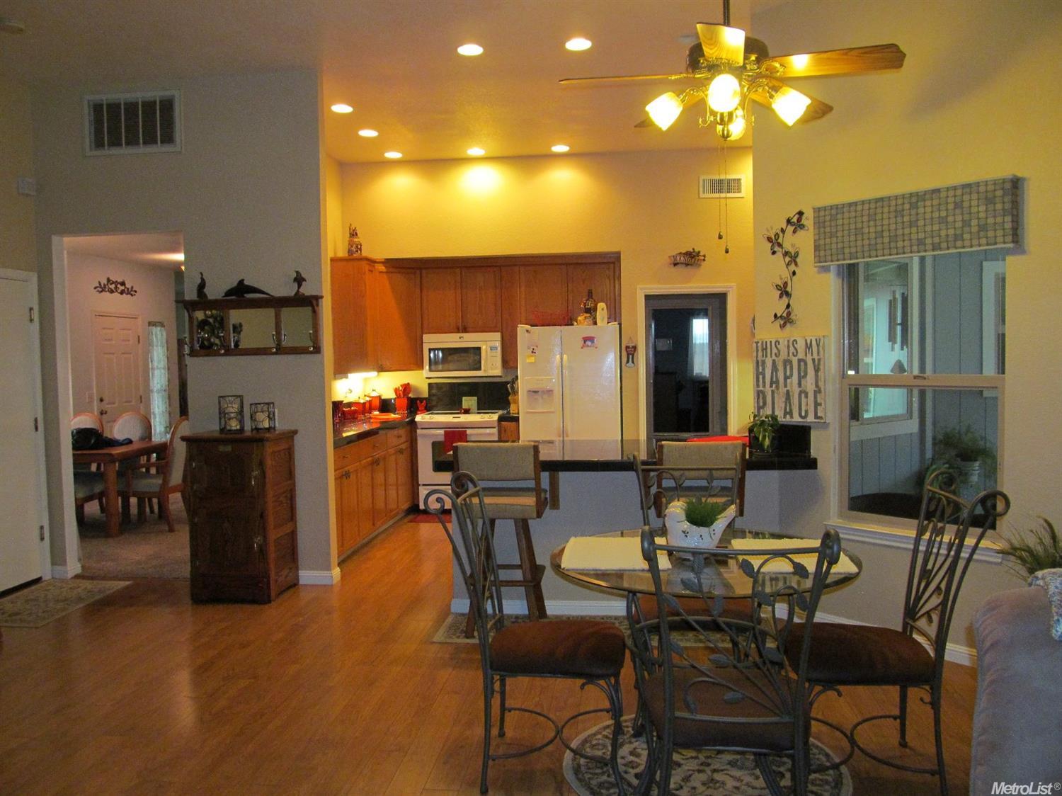 360 Emerald Oak Dr, Galt, CA 95632 photo 3