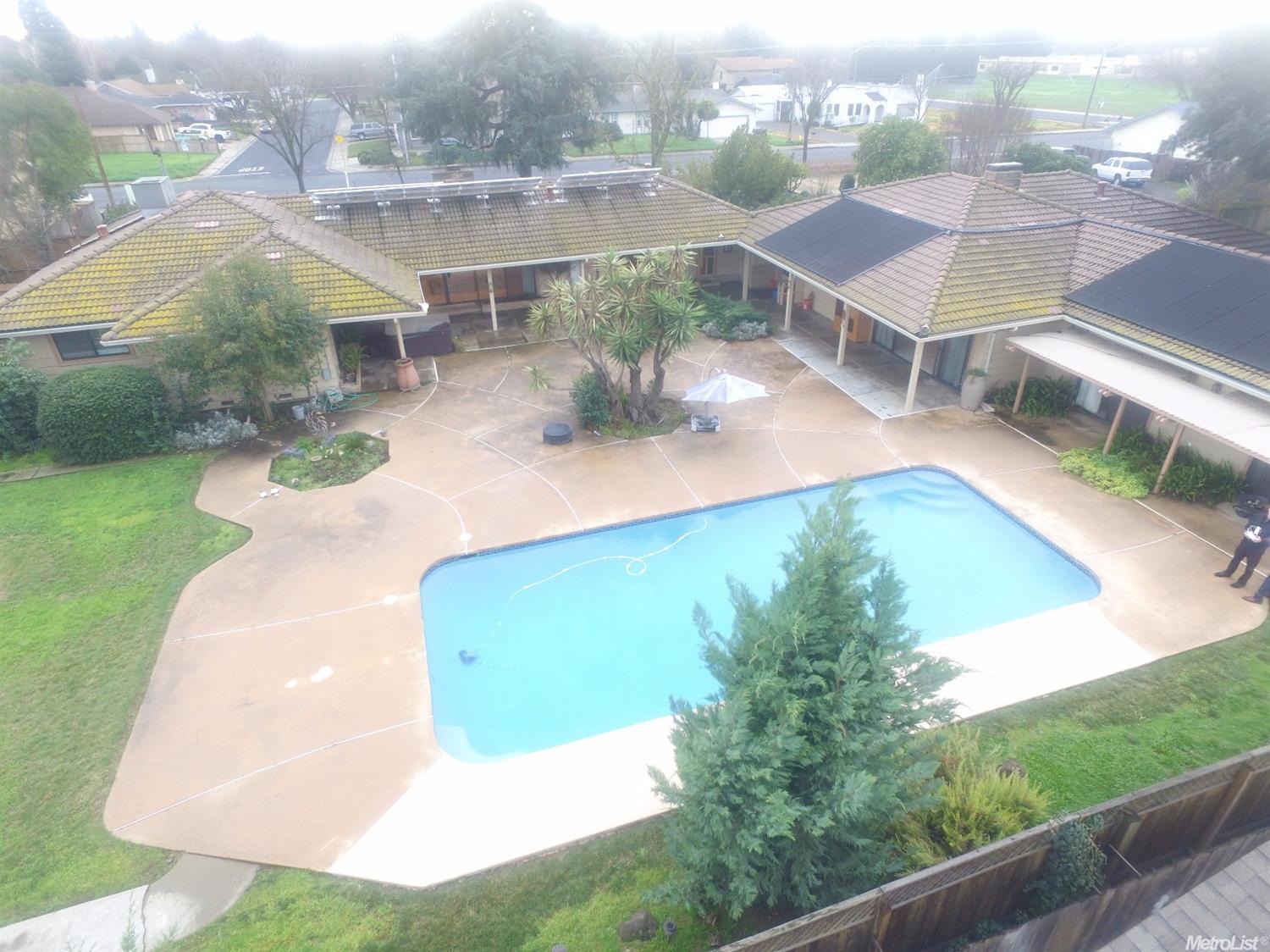 3537 E Orangeburg Ave, Modesto, CA 95355 photo 2