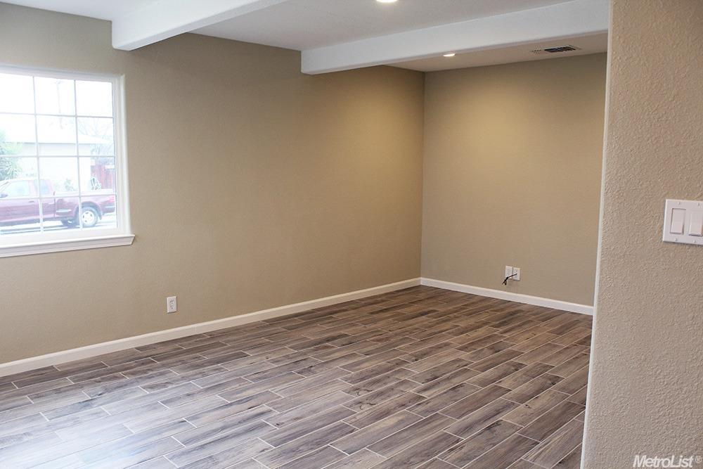 2012 East St, Tracy, CA 95376 photo 7