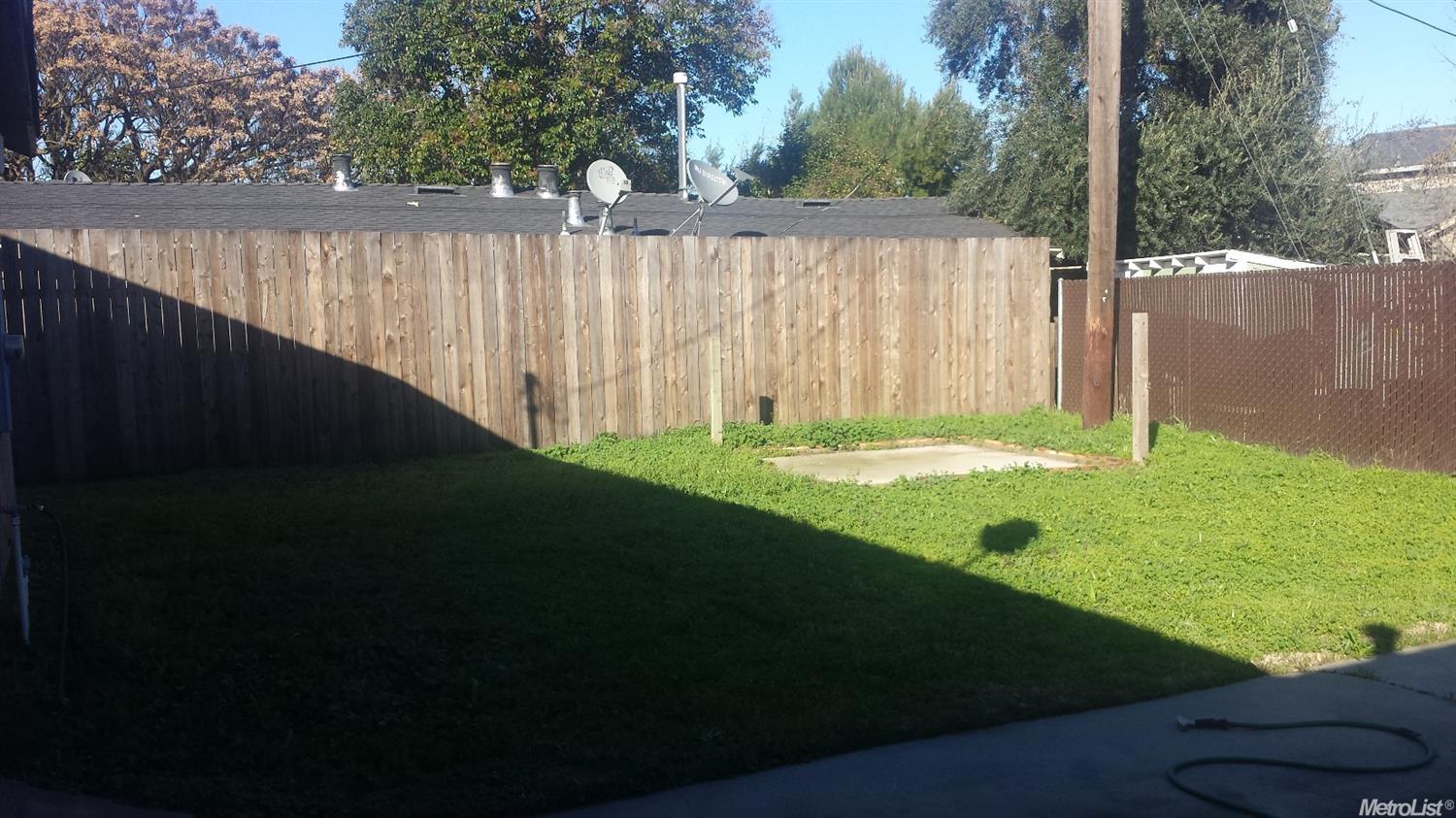 211 Martha St, Manteca, CA 95337 photo 11
