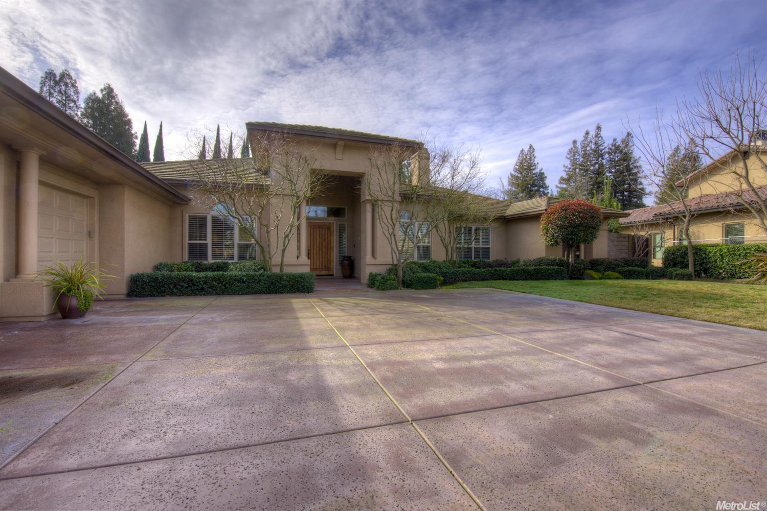 7463 River Nine Dr, Modesto, CA 95356 photo 2