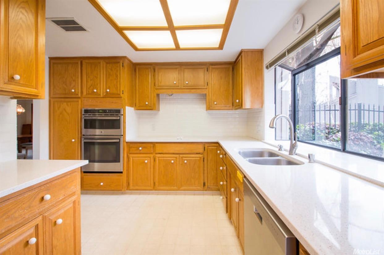 1809 Edgebrook Dr #C, Modesto, CA 95354 photo 3