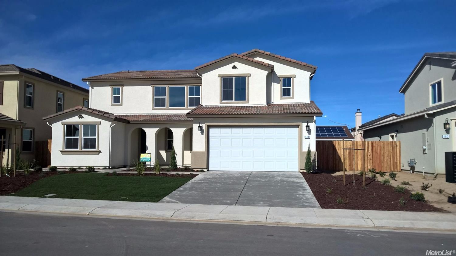 149 Lansing St, Manteca, CA 95337 photo 2