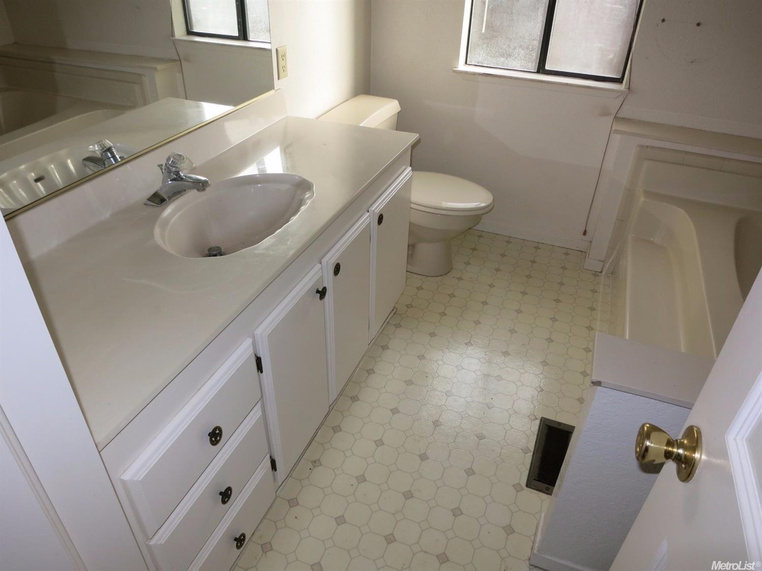2755 N Walnut Rd #159, Turlock, CA 95382 photo 23