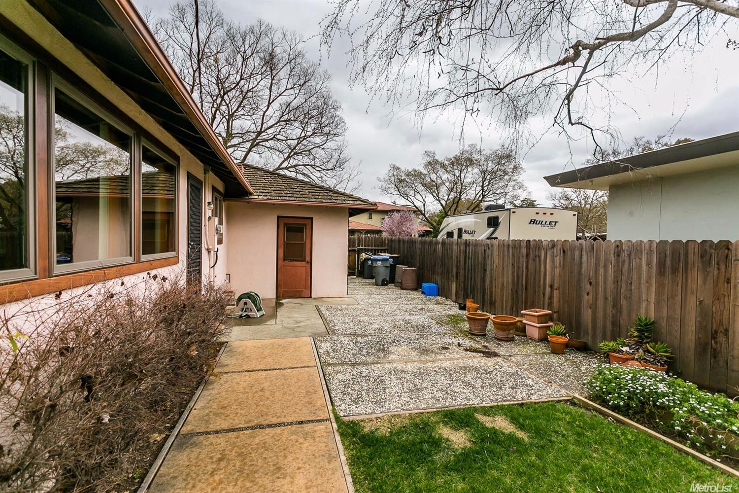 7 Parkside Dr, Davis, CA 95616 photo 23
