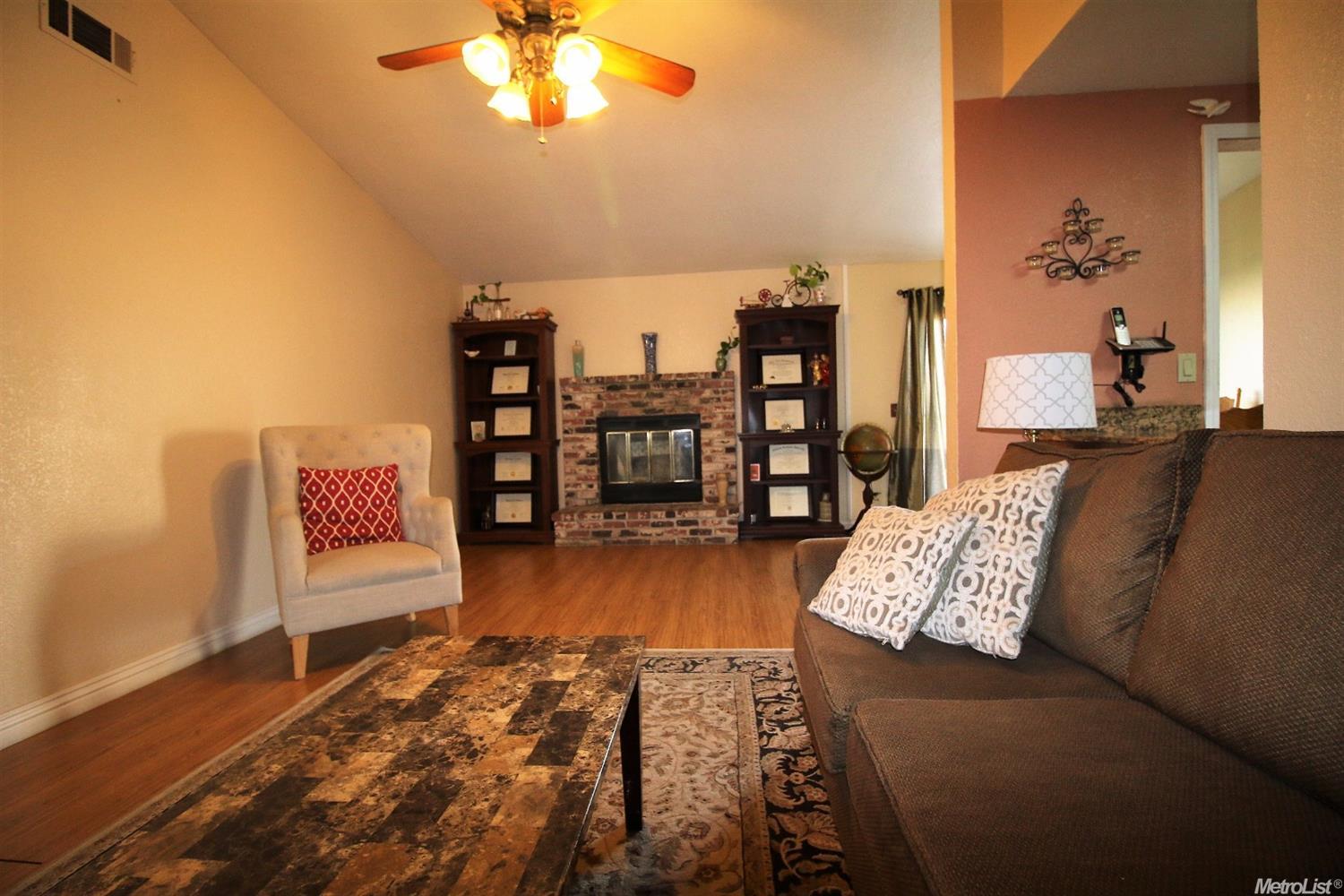 423 Elgin Ave, Lodi, CA 95240 photo 8