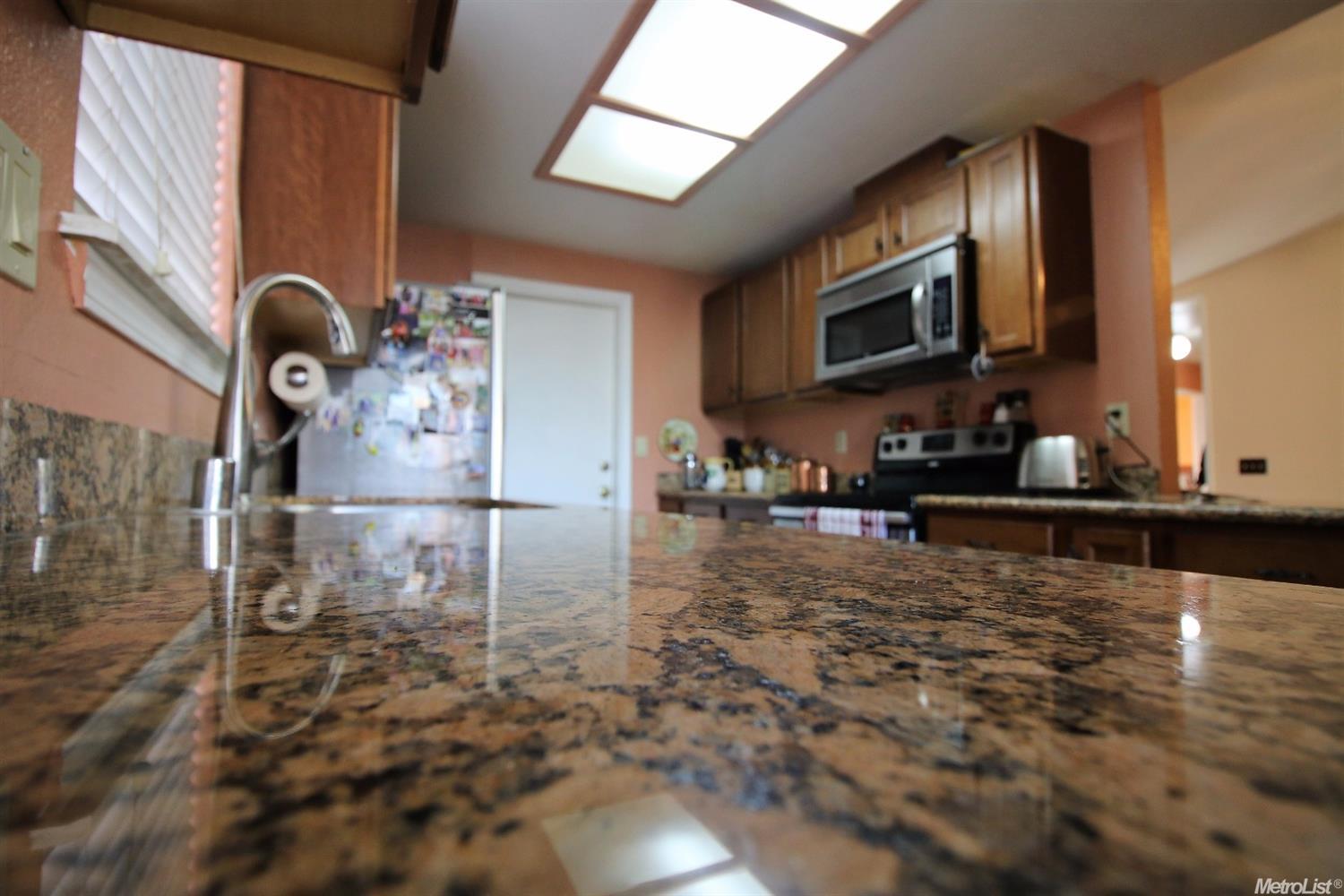 423 Elgin Ave, Lodi, CA 95240 photo 13