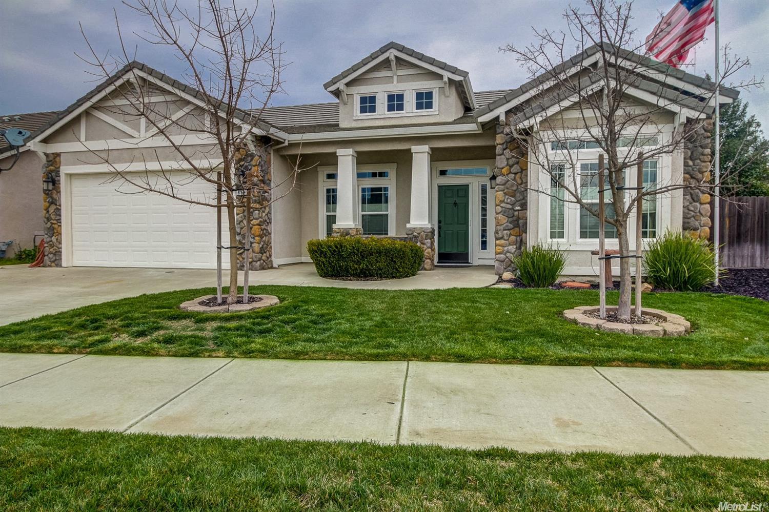 557 Franklin Ln, Ripon, CA 95366 photo 1