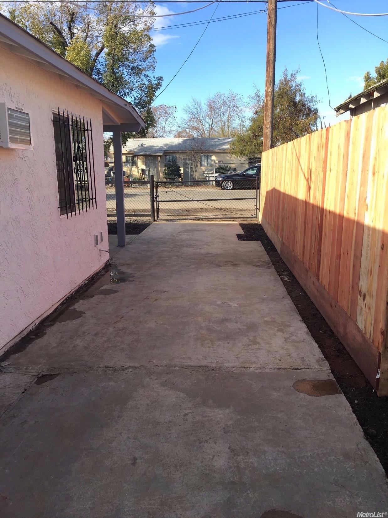 1412 Oregon Dr, Modesto, CA 95354 photo 11