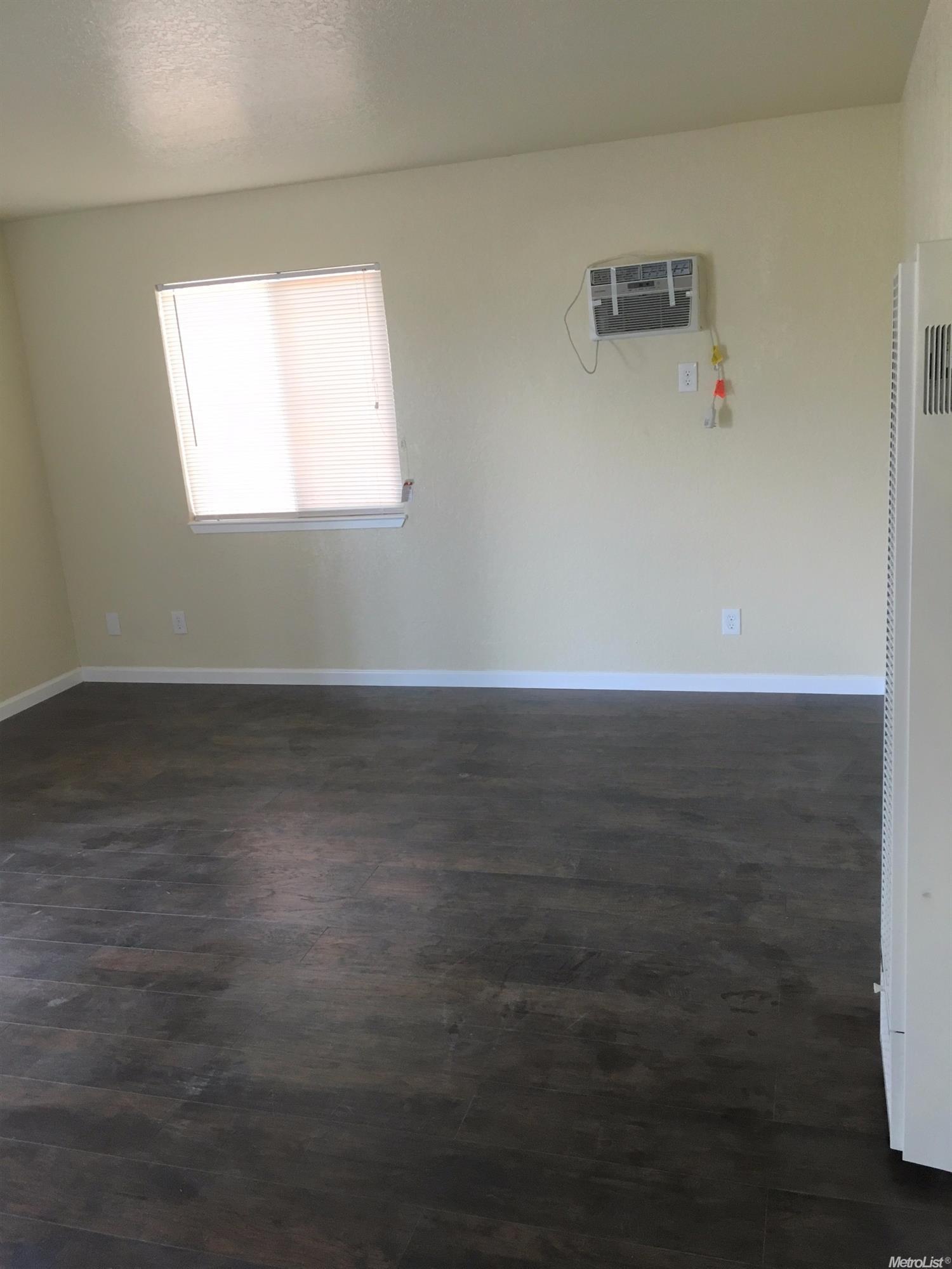 1412 Oregon Dr, Modesto, CA 95354 photo 5