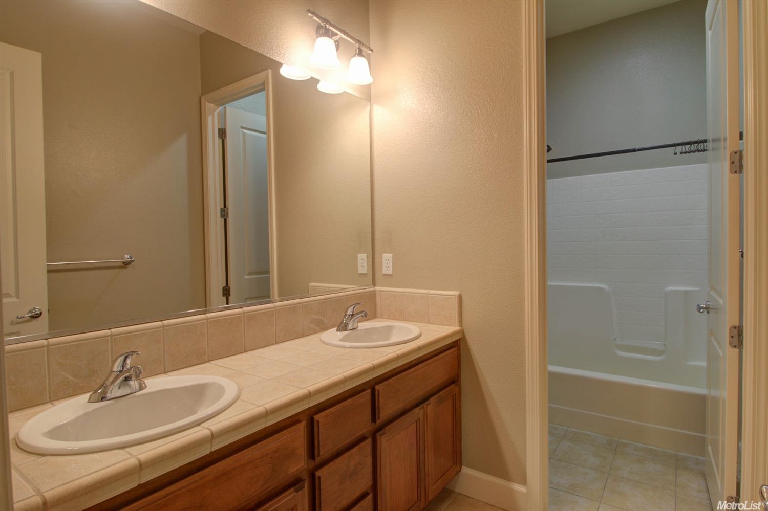 1169 S Highland Ave, Ripon, CA 95366 photo 15