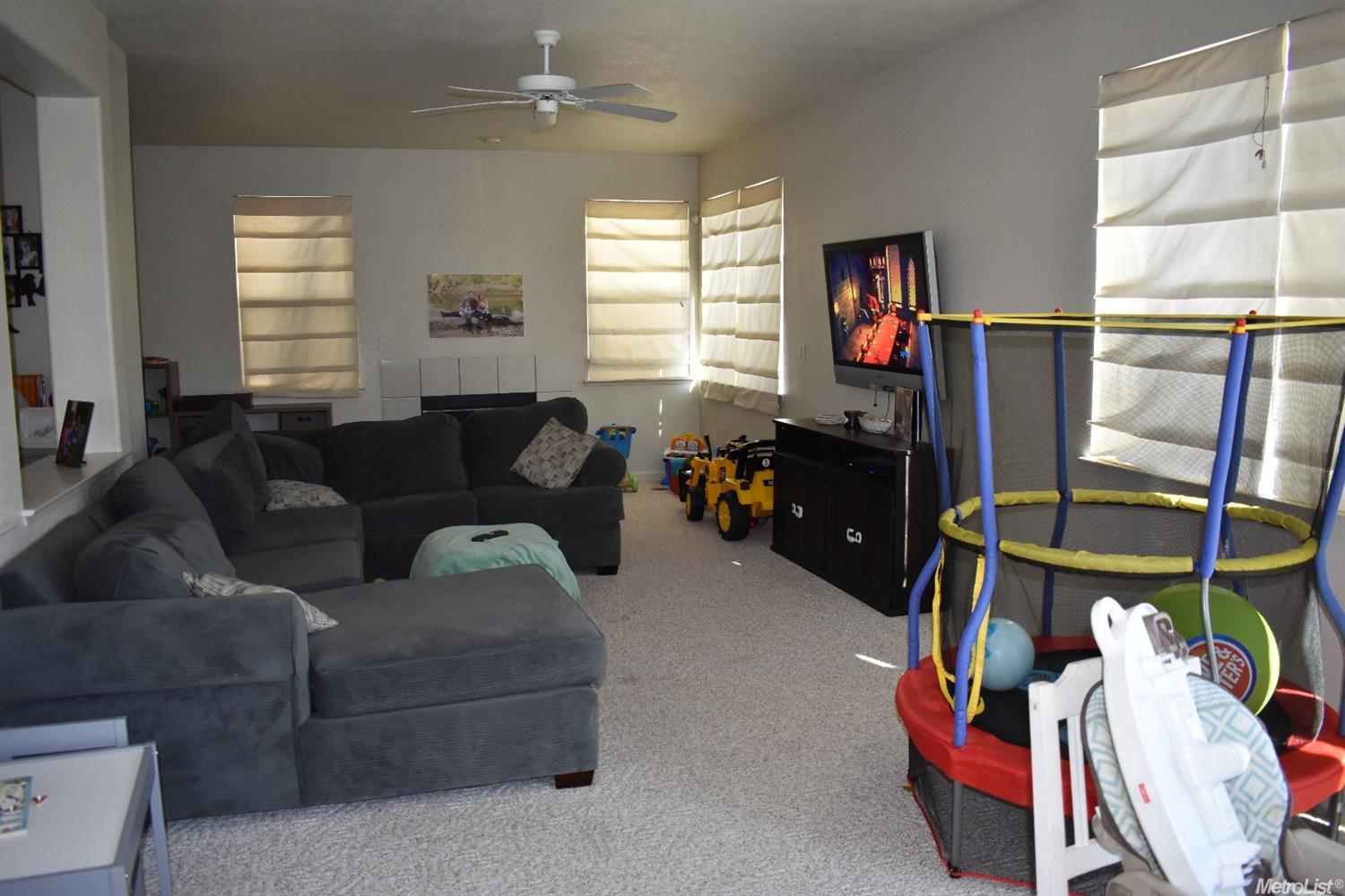 367 Glenbriar Cir, Tracy, CA 95377 photo 4