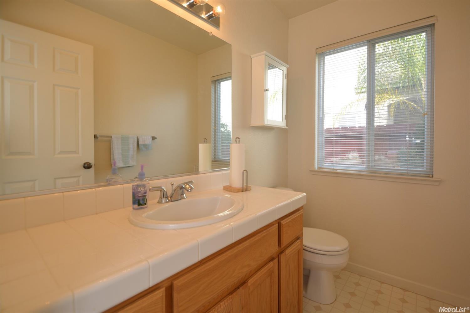 1102 Silver Brook Pl, Manteca, CA 95337 photo 23