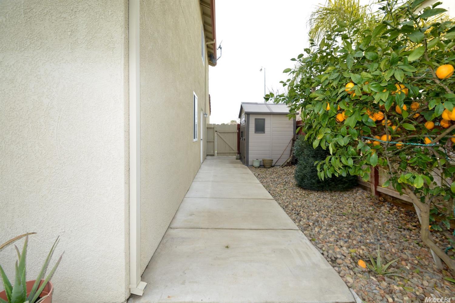 1102 Silver Brook Pl, Manteca, CA 95337 photo 29