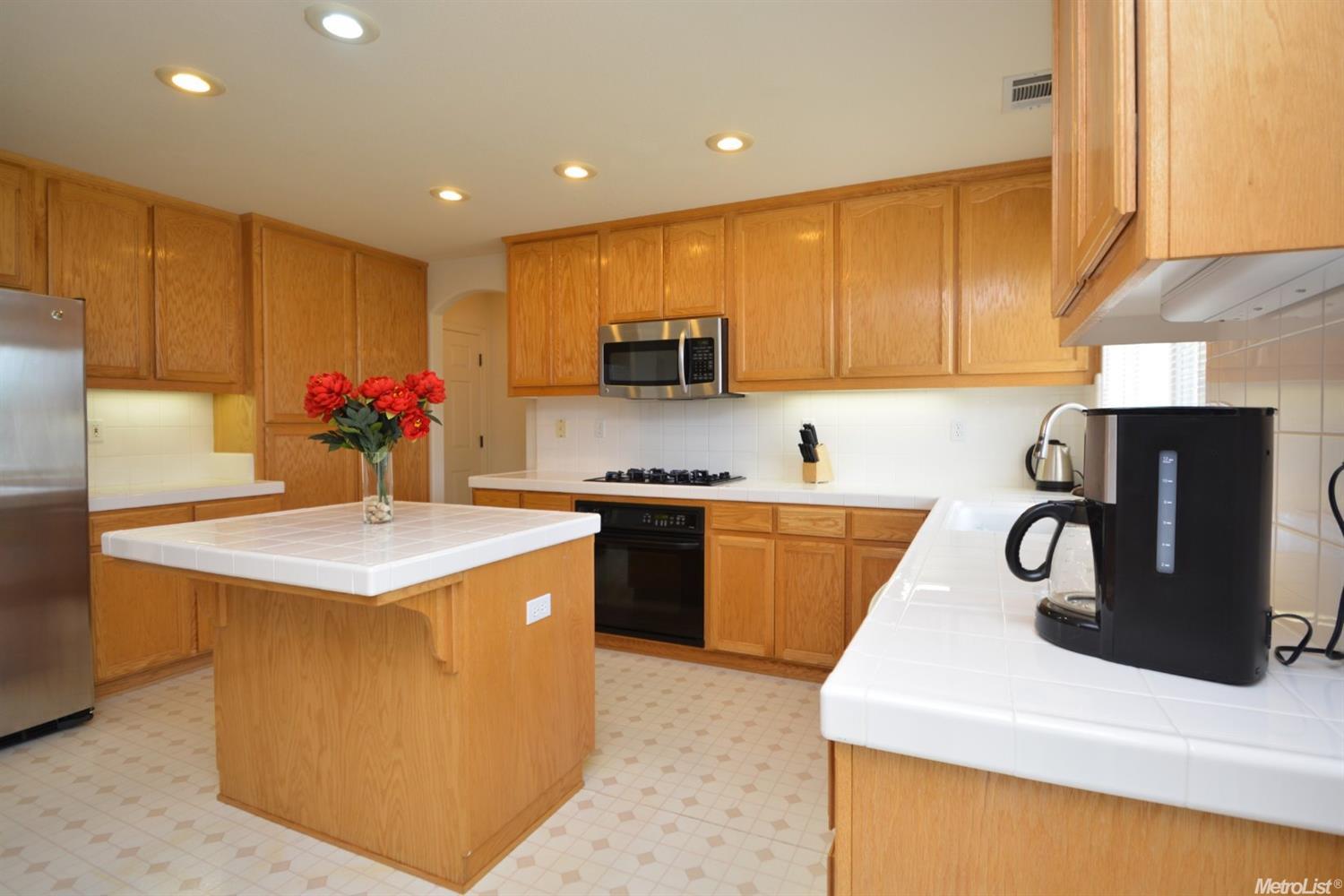 1102 Silver Brook Pl, Manteca, CA 95337 photo 10