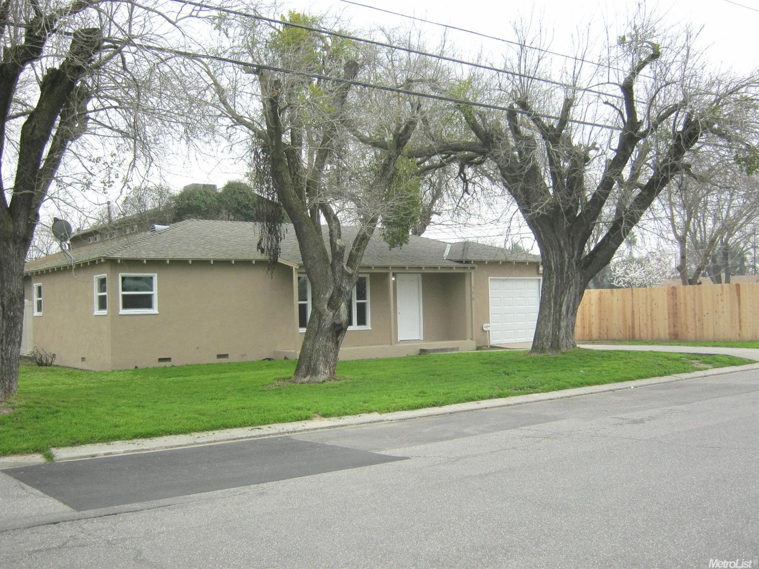 500 Colfax Ave, Modesto, CA 95354 photo 3
