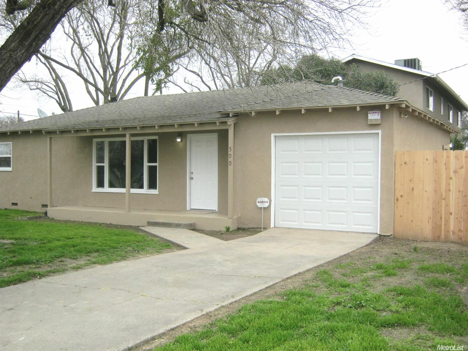 500 Colfax Ave, Modesto, CA 95354 photo 2