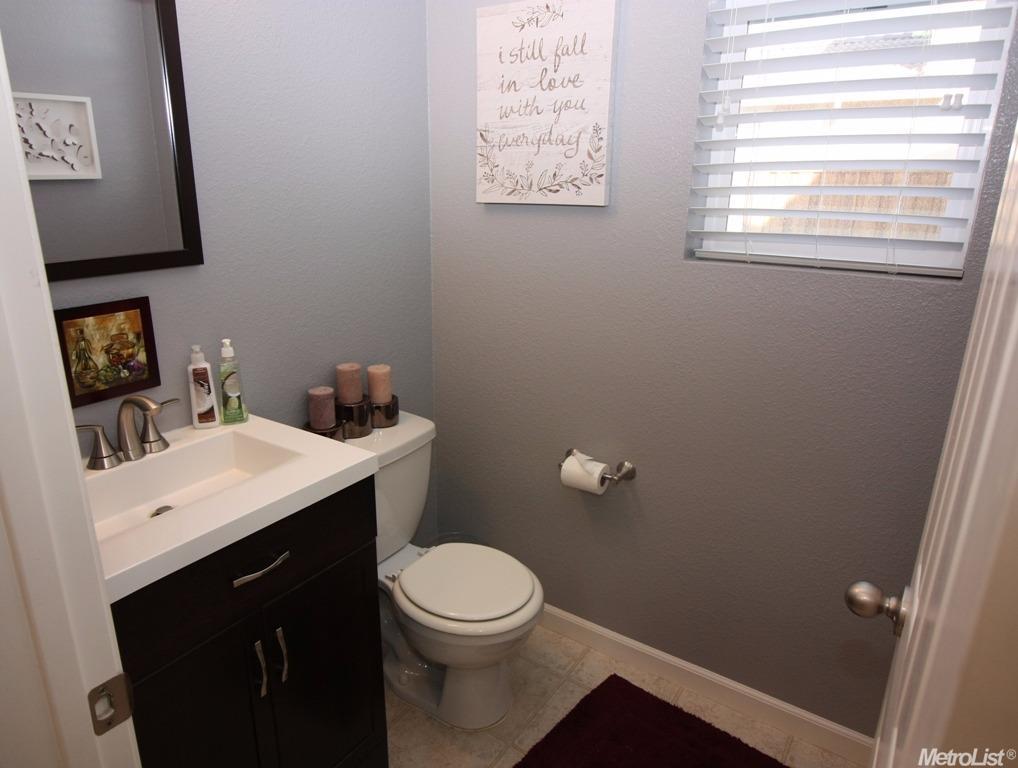 718 Landmark, Lathrop, CA 95330 photo 10