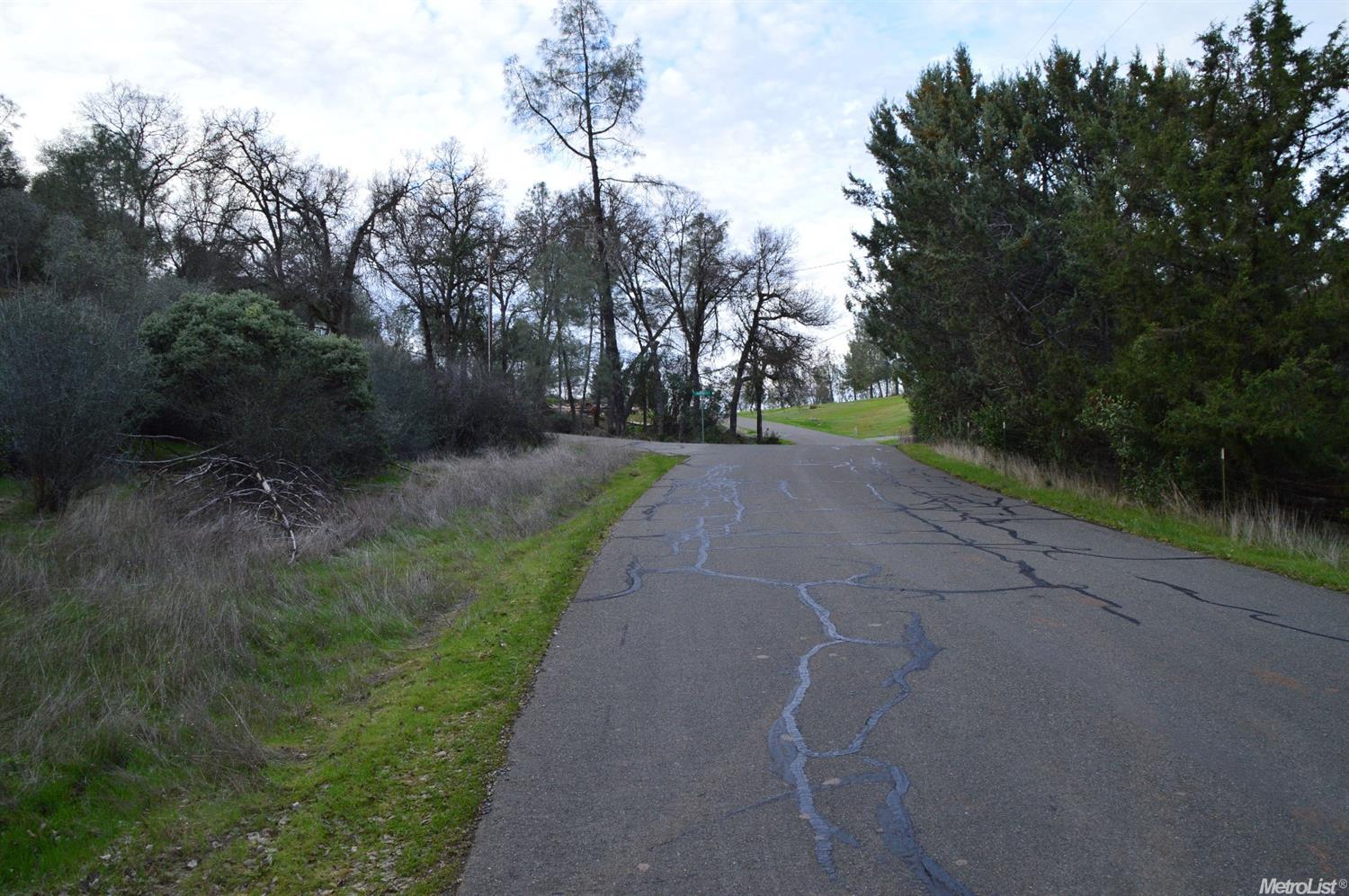 2256 Mulberry Ln, Placerville, CA 95667 photo 4
