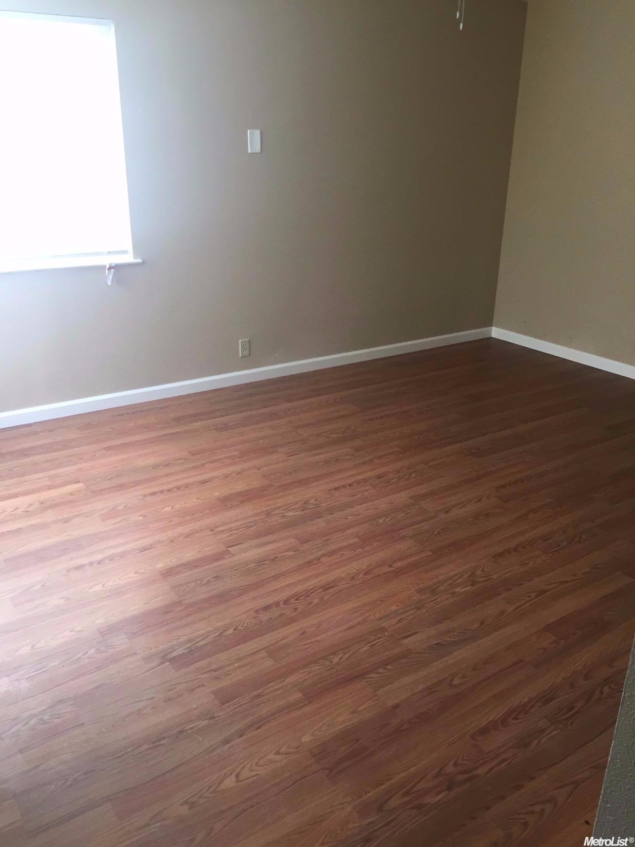 2045 Coley Ave, Escalon, CA 95320 photo 4