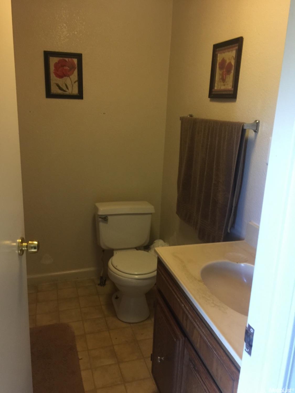 584 7th St, Gustine, CA 95322 photo 5