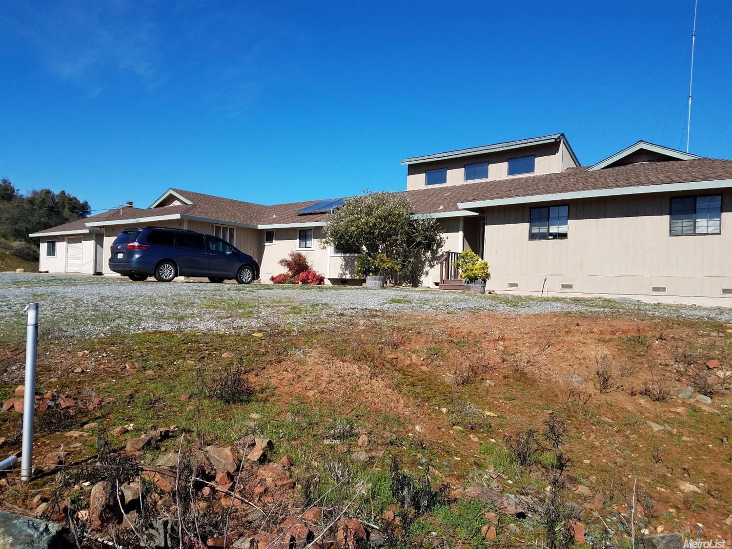 740 Rescue Dr, Rescue, CA 95672 photo 1